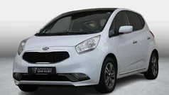 Wit Gebruikt 2015 Kia Venga Hatchback | € 9.899 (Eerlijke prijs)