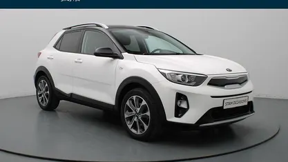 Wit Occasion 2020 Kia Stonic SUV | € 16.990 (Eerlijke prijs)