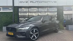 Grijs Gebruikt 2022 Volvo S60 Plus Sedan | € 34.950 (Goede deal)