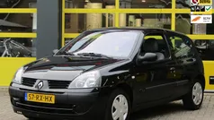 Zwart Gebruikt 2005 Renault Clio II Hatchback | € 1.950 (Eerlijke prijs)