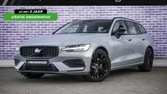 Grijs Gebruikt 2023 Volvo V60 Stationwagen | € 33.899 (Super prijs)