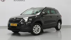 Zwart Gebruikt 2020 Skoda Karoq Ambition SUV | € 18.990 (Eerlijke prijs)