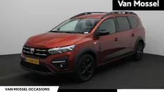Bruin Gebruikt 2022 Dacia Jogger Extreme MPV | € 19.400 (Eerlijke prijs)