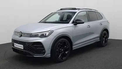 Gebruikt 2024 VW Tiguan R-line SUV | € 47.340 (Eerlijke prijs)