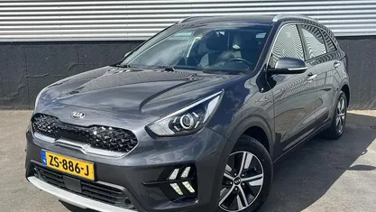 Grijs Occasion 2019 Kia Niro SUV | € 18.350 (Eerlijke prijs)