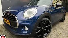 Oranje Gebruikt 2015 Mini Cooper Business Hatchback | € 13.900 (Eerlijke prijs)