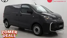 Grijs Nieuw 2024 Toyota Proace Van | € 32.999 (Eerlijke prijs)