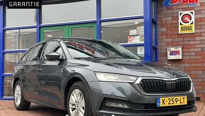 Grijs Occasion 2021 Skoda Octavia Business Line Stationwagen | € 20.645 (Goede deal)