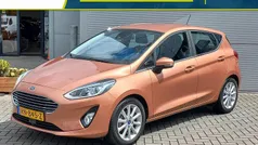 Oranje Gebruikt 2018 Ford Fiesta Titanium Hatchback | € 14.935 (Eerlijke prijs)