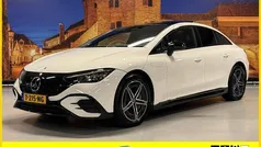 Wit, metallic lak Gebruikt 2022 Mercedes EQE300 AMG line Sedan | € 43.950 (Eerlijke prijs)