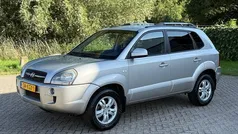 Grijs, metallic lak Gebruikt 2009 Hyundai Tucson Style SUV | € 4.499 (Eerlijke prijs)