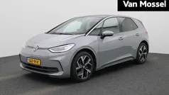 Grijs Gebruikt 2025 VW ID.3 Pro Hatchback | € 33.900 (Eerlijke prijs)