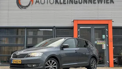 Occasion 2015 Skoda Rapid Hatchback | € 9.450 (Eerlijke prijs)