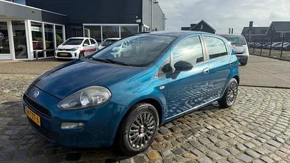 Blauw (metallic) Occasion 2012 Fiat Punto Evo Easy Hatchback | € 4.950 (Eerlijke prijs)