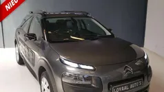 Grijs, metallic lak Gebruikt 2015 Citroën C4 Cactus Feel Hatchback | € 9.499 (Eerlijke prijs)