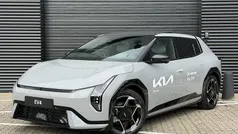 Grijs Nieuw 2025 Kia EV4 GT Hatchback | € 46.835 (Goede deal)