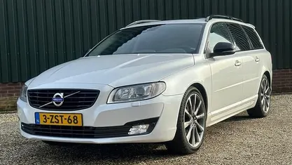 Occasion Volvo V70 245 PK (180 kW) 2015 Wit (metallic) Stationwagen