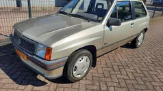 Grijs Gebruikt 1988 Opel Corsa Hatchback | € 3.950