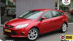 Rood Gebruikt 2013 Ford Focus Trend Hatchback | € 5.995 (Eerlijke prijs)