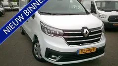 Wit Gebruikt 2023 Renault Trafic Van | € 17.450 (Goede deal)