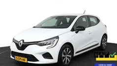 Gebruikt 2023 Renault Clio V Equilibre Hatchback | € 14.900 (Eerlijke prijs)