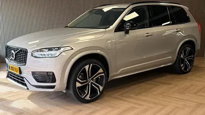 Grijs Gebruikt 2022 Volvo XC90 Plus SUV | € 49.999 (Eerlijke prijs)
