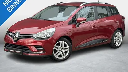 Occasion Renault Clio GrandTour Zen 90 PK (66 kW) 2017 Rood Stationwagen