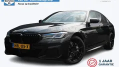 Zwart Gebruikt 2022 BMW 545e Sedan | € 47.500 (Eerlijke prijs)