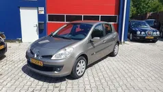 Beige Gebruikt 2008 Renault Clio R.S. Hatchback | € 2.950 (Goede deal)