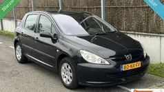 Zwart Gebruikt 2004 Peugeot 307 Griffe Hatchback | € 2.450 (Eerlijke prijs)