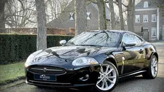 Zwart, metallic lak Gebruikt 2006 Jaguar XK Coupé | € 21.950 (Eerlijke prijs)