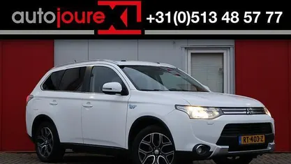 Wit Gebruikt 2015 Mitsubishi Outlander Edition SUV | € 6.999 (Eerlijke prijs)