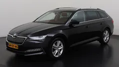 Metallic black magic (1z1z) Gebruikt 2022 Skoda Superb Style Stationwagen | € 25.945 (Goede deal)