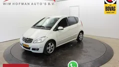 Wit, metallic lak Gebruikt 2011 Mercedes A160 Avantgarde MPV | € 5.240 (Eerlijke prijs)