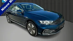 Blauw Gebruikt 2020 VW Passat Business Sedan | € 21.999 (Eerlijke prijs)