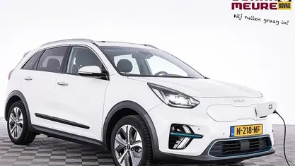 Wit Occasion 2021 Kia e-Niro SUV | € 21.900 (Super prijs)