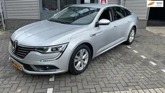 Grijs, metallic lak Gebruikt 2016 Renault Talisman Zen Sedan | € 15.950 (Eerlijke prijs)