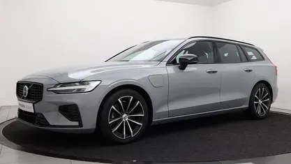 Gebruikt 2025 Volvo V60 Plus Stationwagen | € 45.900 (Eerlijke prijs)