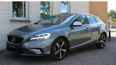 Grijs Gebruikt 2018 Volvo V40 Business Edition Stationwagen | € 19.950 (Eerlijke prijs)