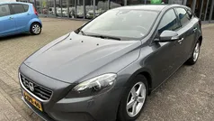 Grijs Gebruikt 2014 Volvo V40 Summum Stationwagen | € 11.645 (Eerlijke prijs)