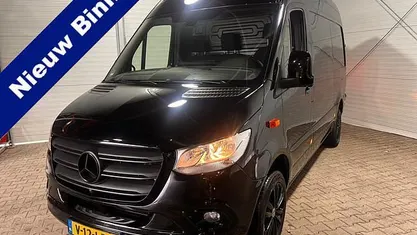 Occasion 2023 Mercedes Sprinter Van | € 33.450 (Super prijs)