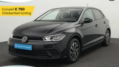 Zwart Gebruikt 2024 VW Polo Life Hatchback | € 20.150 (Eerlijke prijs)