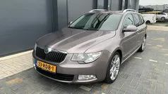 Grijs Gebruikt 2011 Skoda Superb Business Line Stationwagen | € 5.950 (Eerlijke prijs)