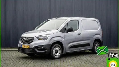 Grijs Gebruikt 2022 Opel Combo Van | € 13.750 (Eerlijke prijs)