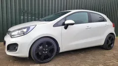 Gebruikt 2014 Kia Rio FIFA World Cup Edition Hatchback | € 6.990 (Eerlijke prijs)