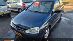 Blauw Gebruikt 2001 Opel Corsa Elegance Hatchback | € 850 (Goede deal)