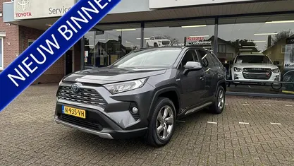 Gebruikt 2022 Toyota RAV4 Hybrid Style SUV | € 36.999 (Goede deal)