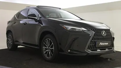 Zwart Occasion 2024 Lexus NX450h+ Executive Line SUV | € 61.999 (Eerlijke prijs)