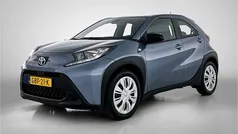 Gebruikt 2024 Toyota Aygo Play Hatchback | € 17.750 (Eerlijke prijs)