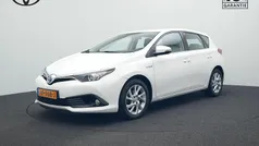 Gebruikt 2016 Toyota Auris Hybrid Hatchback | € 16.480 (Eerlijke prijs)